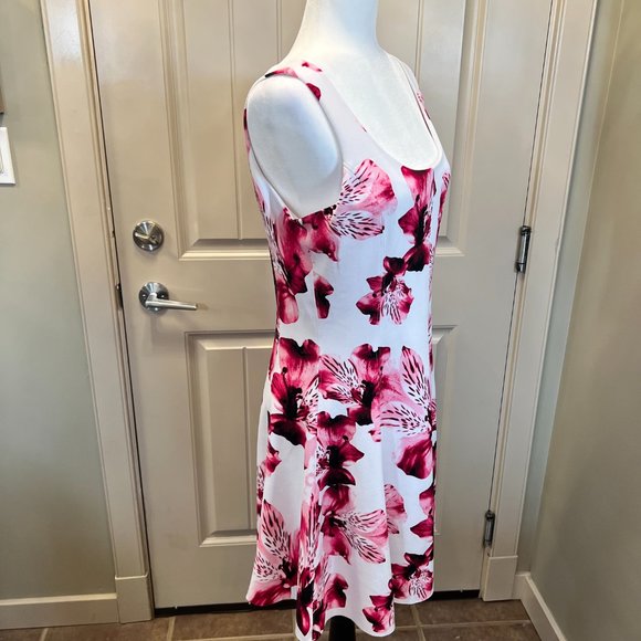 Le Chateau Ladies Dress - Picture 4 of 6